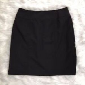 Black bodycon skirt